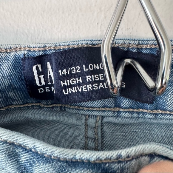 Gap womens light wash button fly high rise 14/32 long - Picture 3 of 6